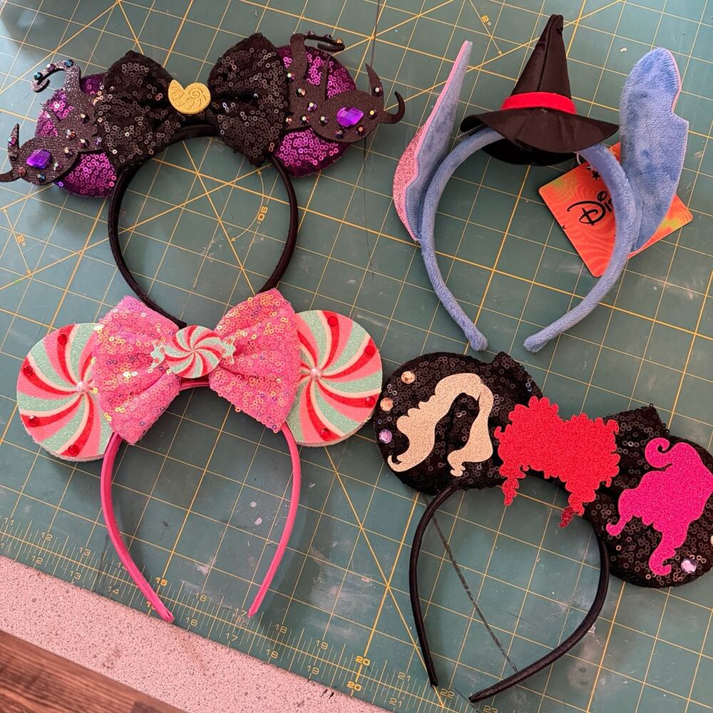 Lot of 4 Random Disney Ears